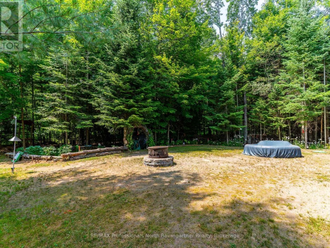 1092 HOLMES ROAD, 