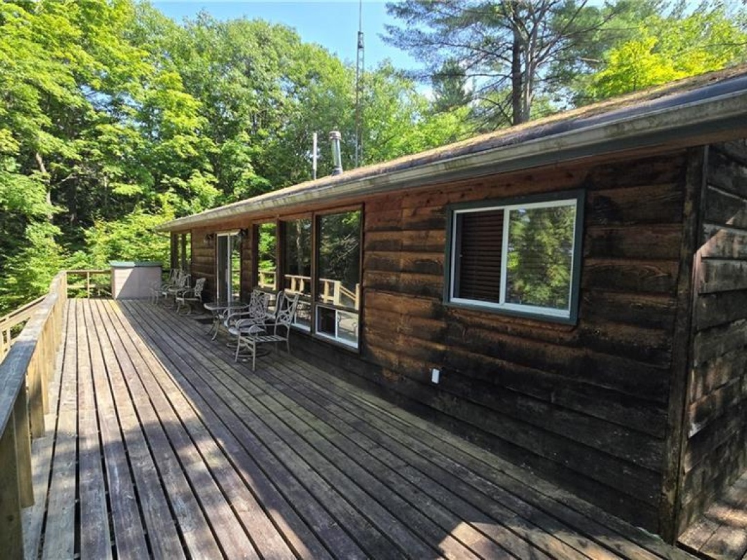 33 Houston Lane, Otter Lake