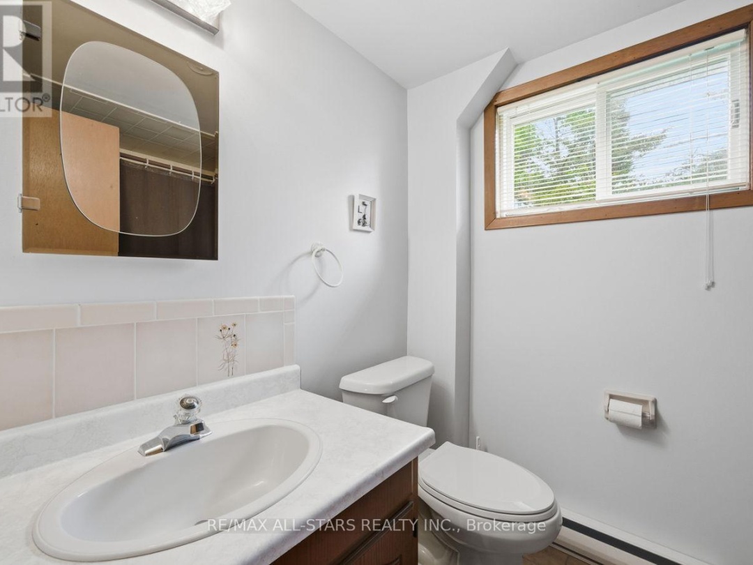 94 PLUM POINT LANE, Lake Scugog