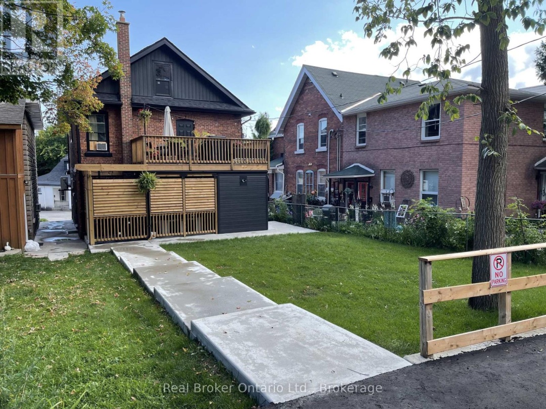 66 NOTTAWASAGA STREET, Orillia