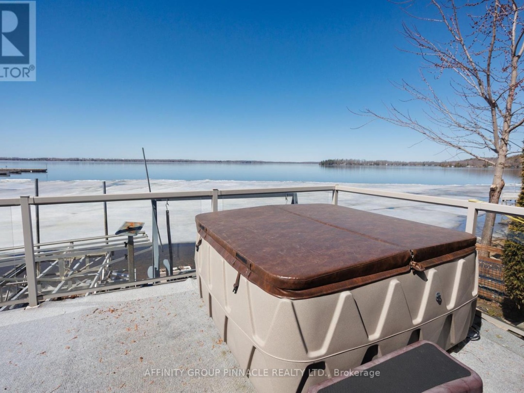14 ORIOLE ROAD, Cameron Lake