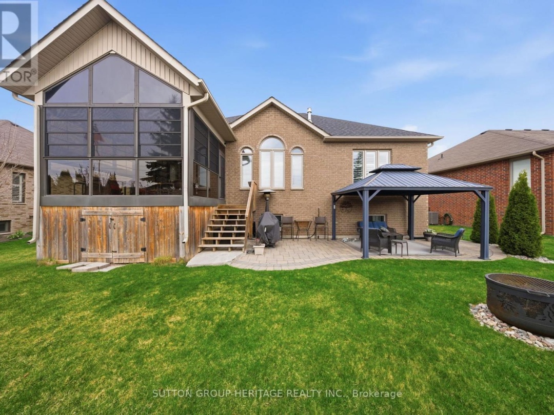 36 HUNTINGWOOD CRESCENT, Kawartha Lakes (Bobcaygeon)