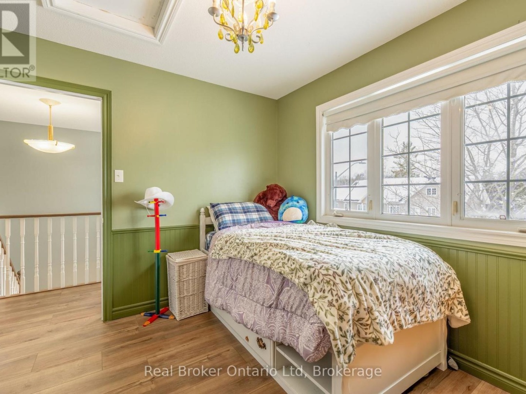 9 BOYD CRESCENT, Oro-Medonte (Moonstone)