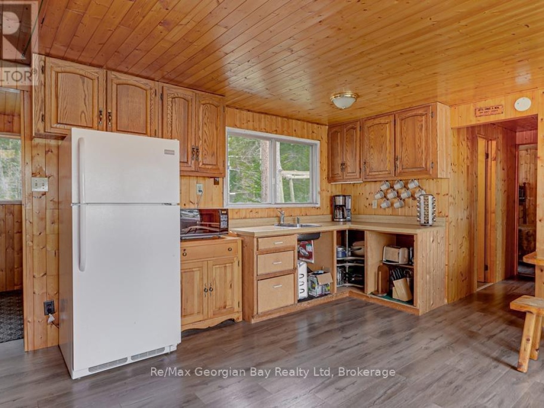 15SR405 SEVERN RIVER SHORE, Severn River