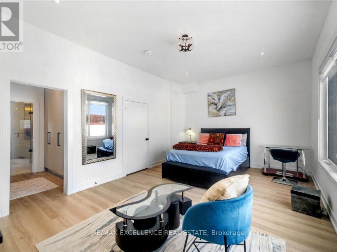 3717 QUAYSIDE DRIVE, Severn (West Shore)