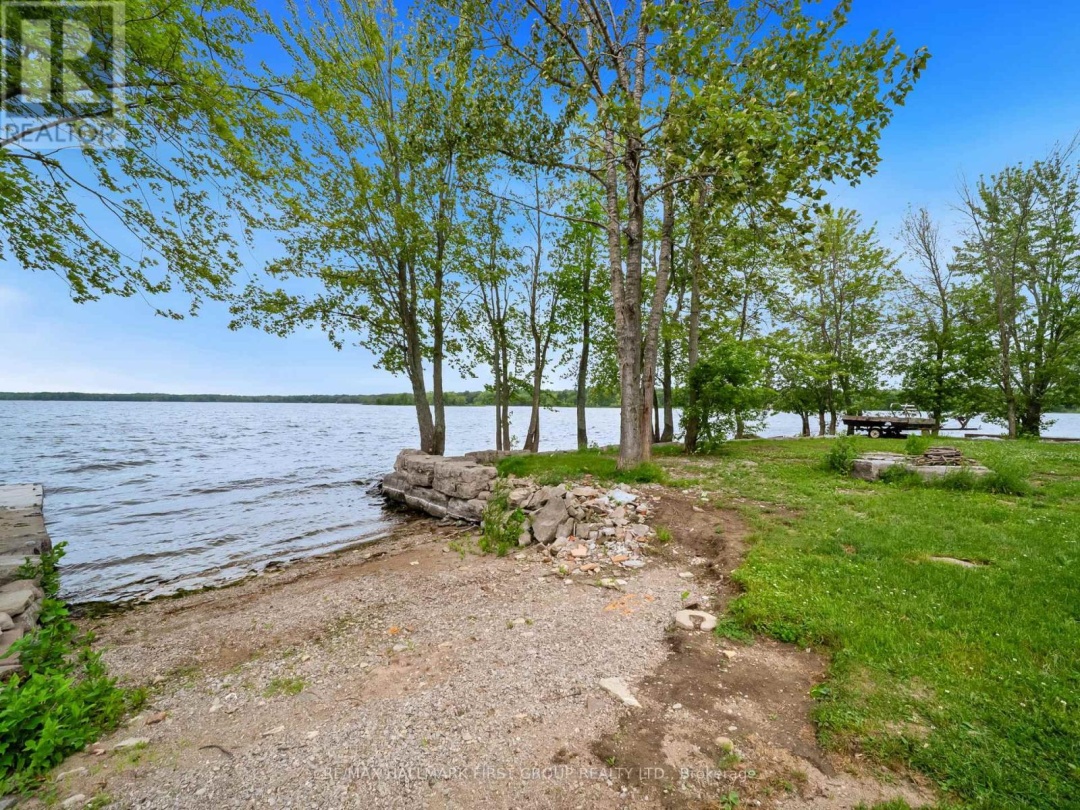 6386 BLUEBIRD STREET, St John Lake