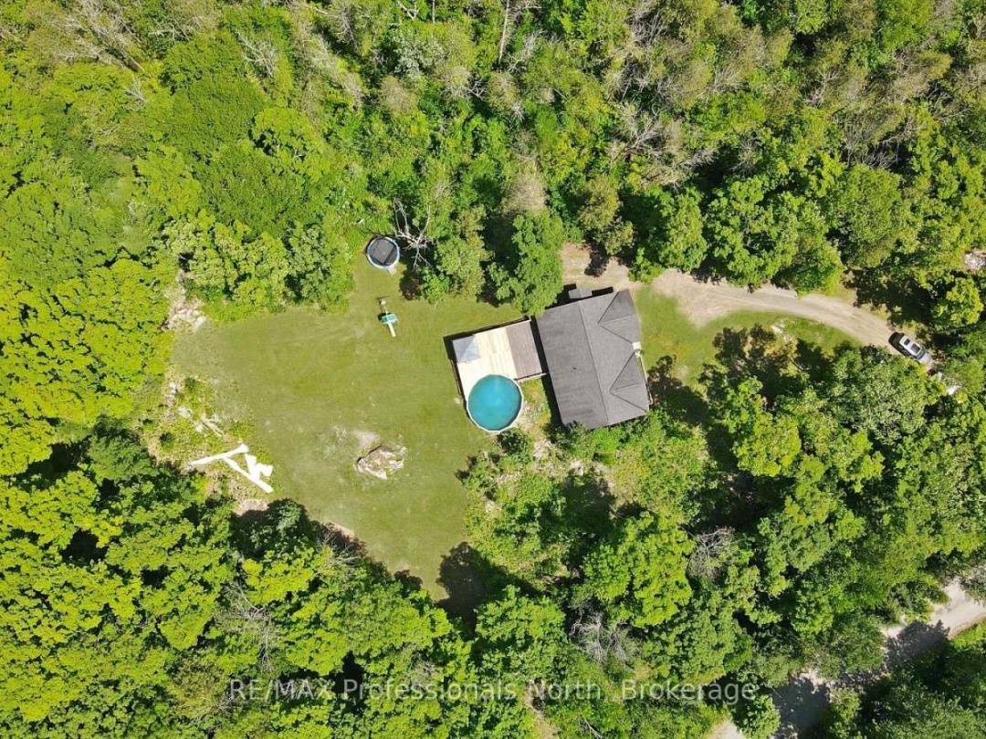 1979 BLAIRHAMPTON ROAD, Minden Hills (Minden)