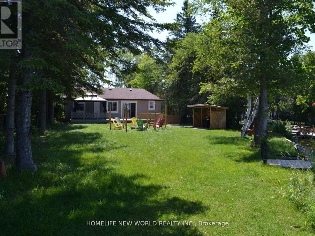 1391 PORTAGE ROAD, Mitchell Lake