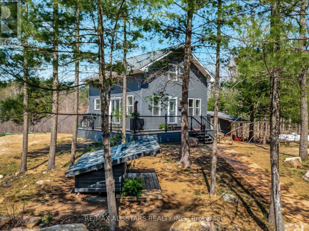 1295 DEEP BAY ROAD, Minden Hills (Lutterworth)