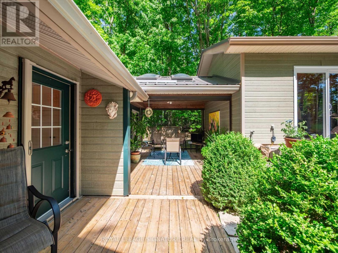 22 IROQUOIS RIDGE, 