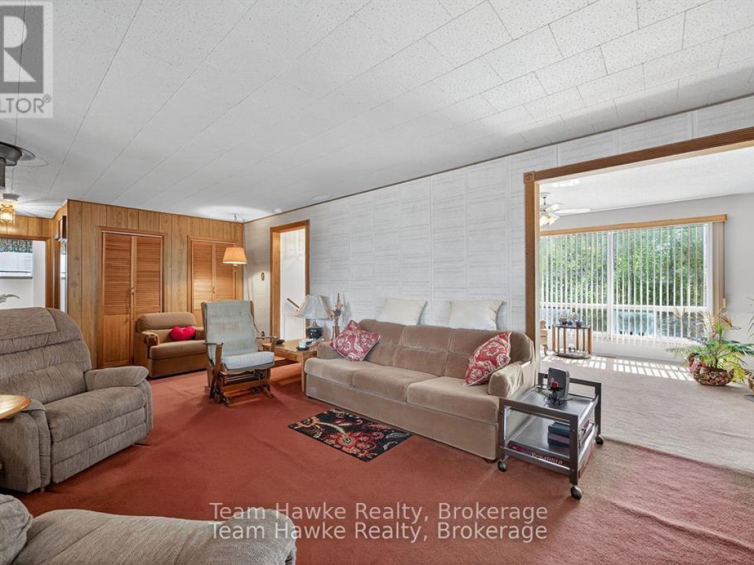 203 WOODLANDS AVENUE, 