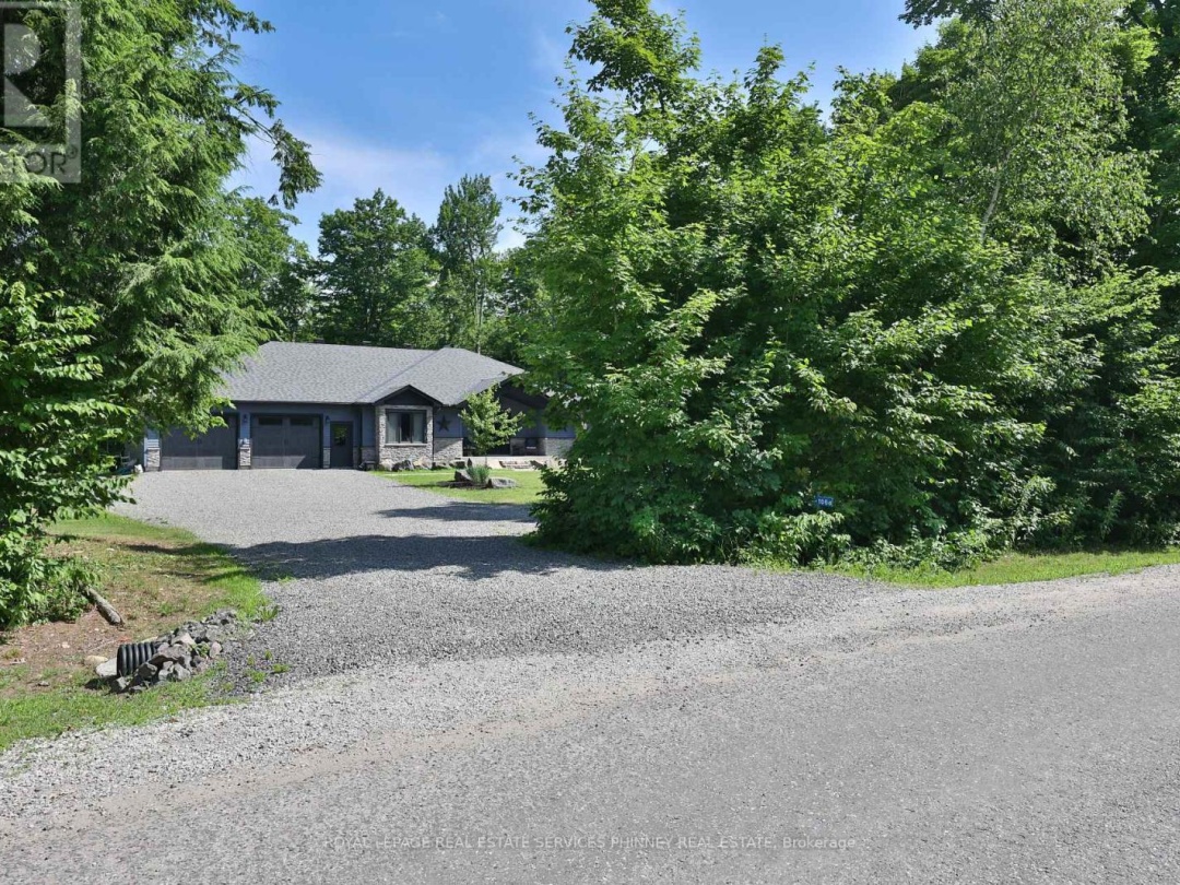 1068 XAVIER STREET, Gravenhurst (Morrison)