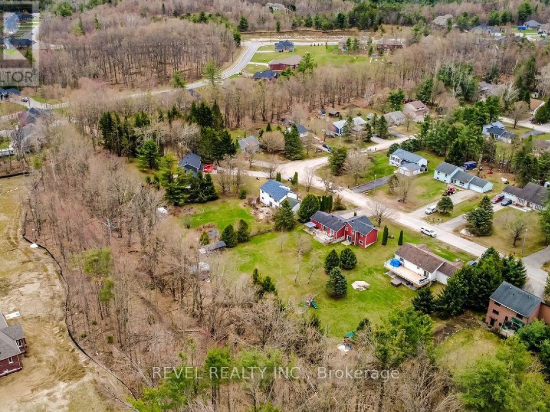 16 SUMAC CRESCENT, Oro-Medonte (Sugarbush)