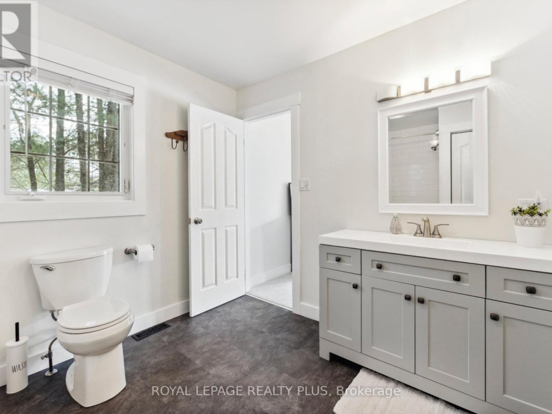 16 Black Bear Drive, Cameron Lake