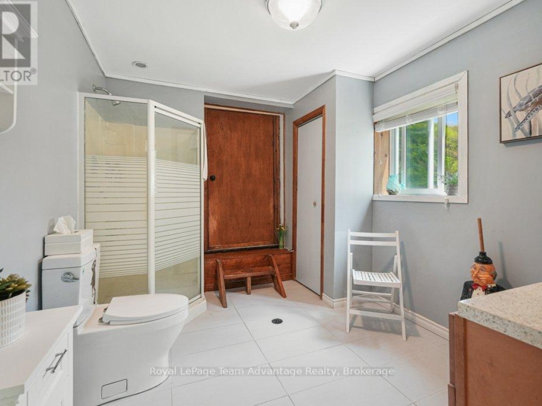 19 ALLAN CRESCENT, Horseshoe Lake