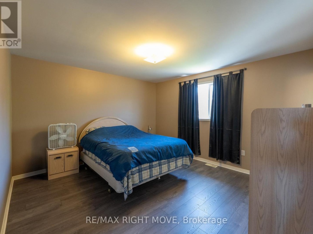 147 JULIA CRESCENT, 