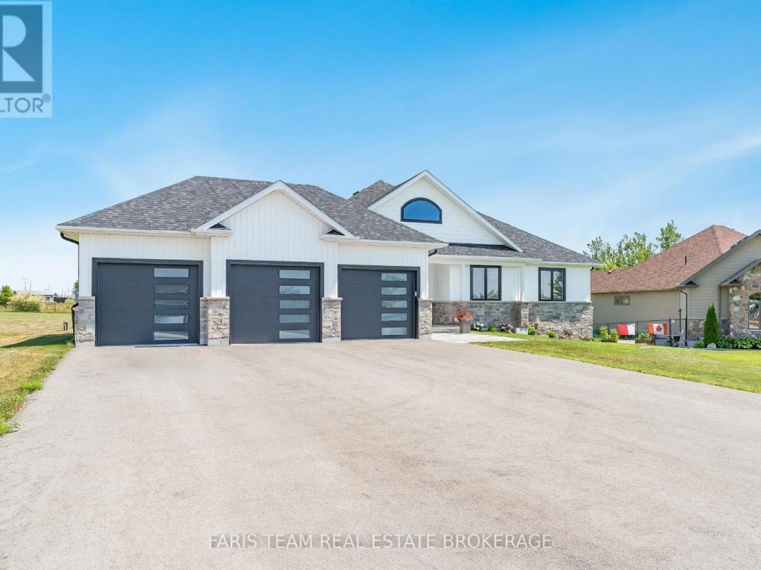 5 BREANNA BOULEVARD, Oro-Medonte (Prices Corners)