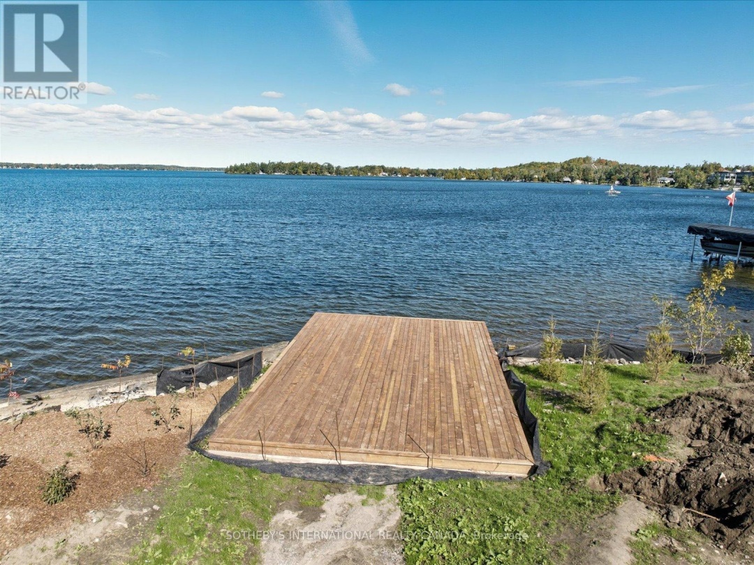 PENTHOUSE 1 - 19A WEST STREET N, 