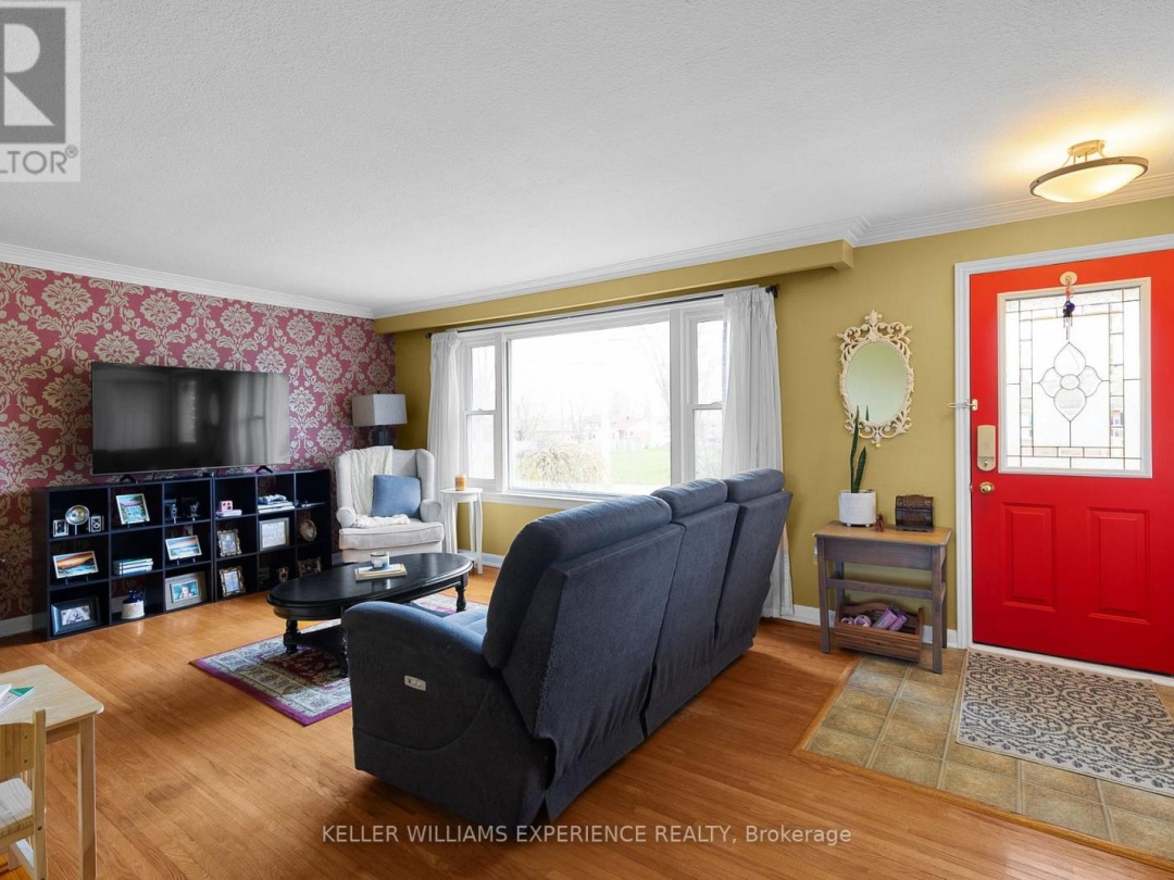 38 NORTH STREET W, Orillia