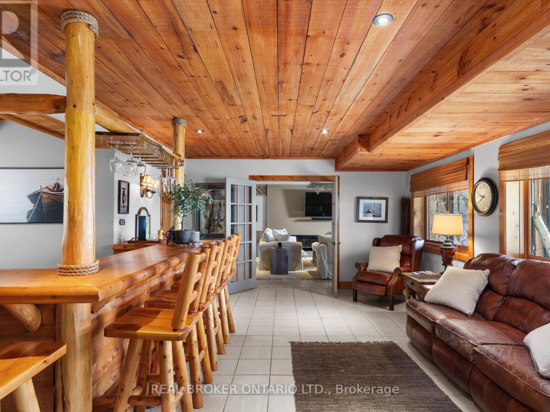 99 CREIGHTON STREET, Lake Simcoe
