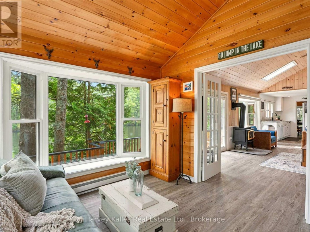 1078 MCKENZIE ROAD, Lake Muskoka