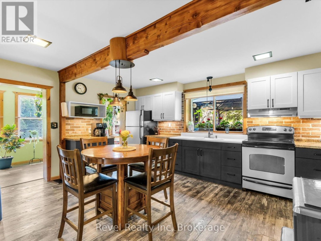 1070 OLD VICTORIA ROAD, 