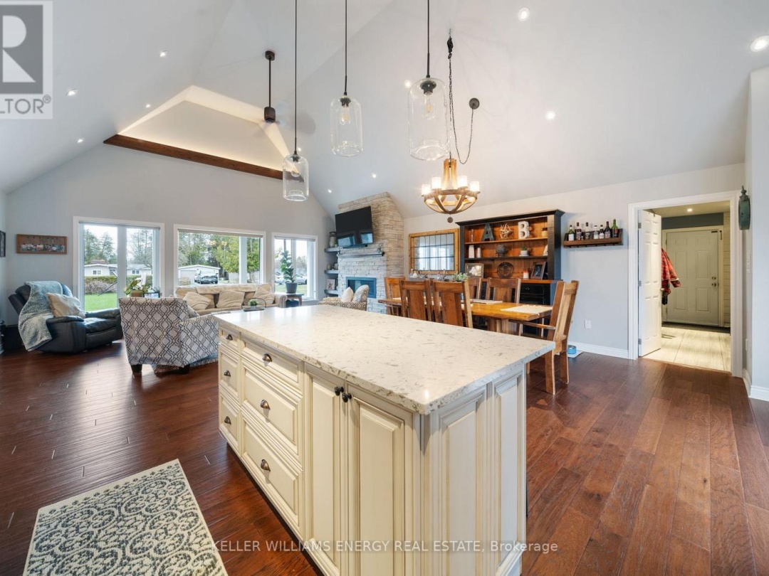 20 LAGOON DRIVE, Kawartha Lakes (Fenelon Falls)