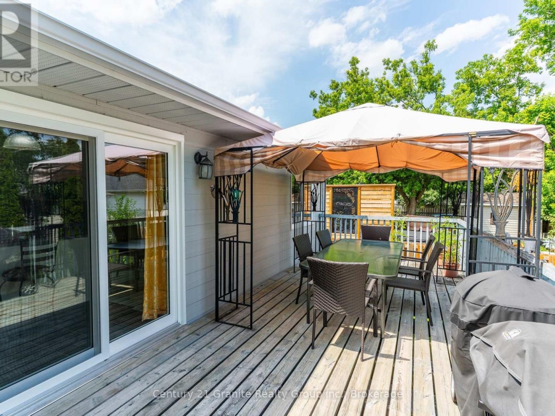 4 BIRCH CRESCENT, 