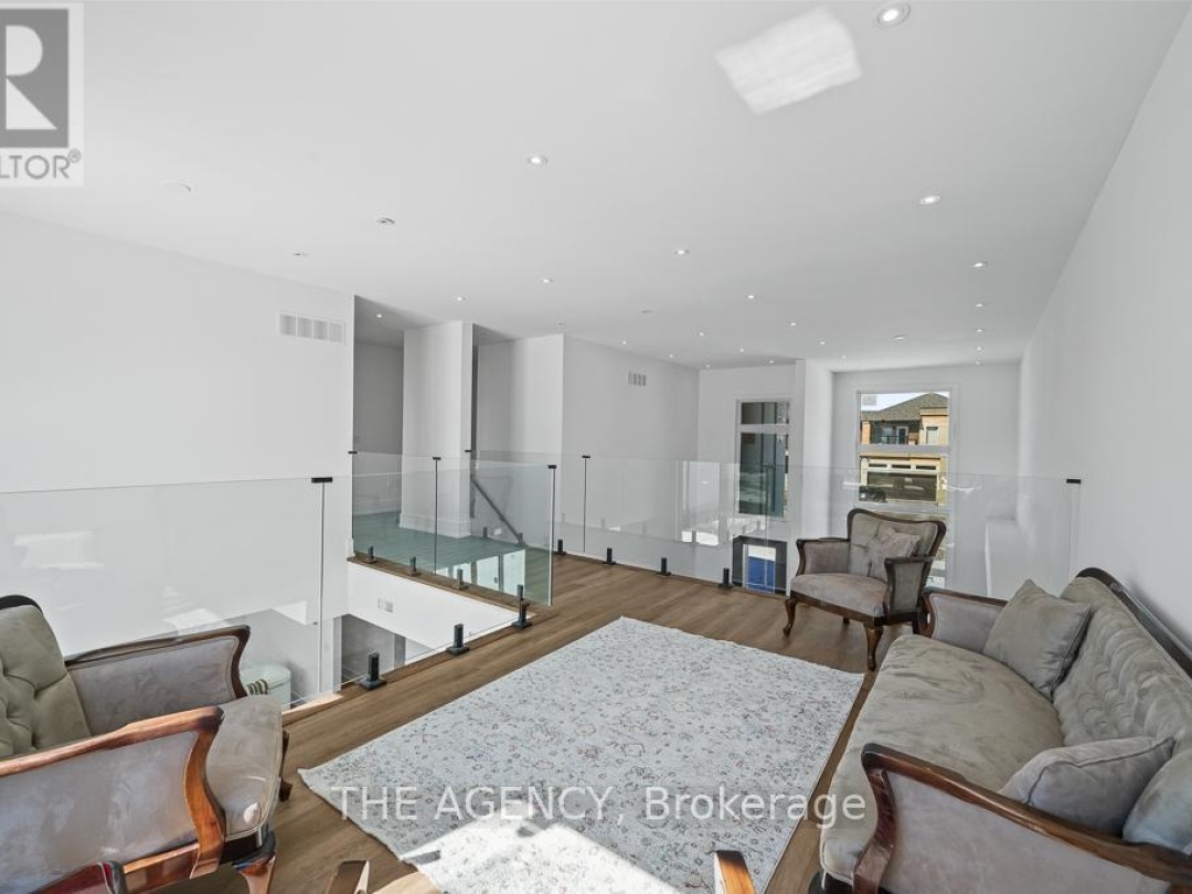 3714 QUAYSIDE DRIVE, Severn (West Shore)