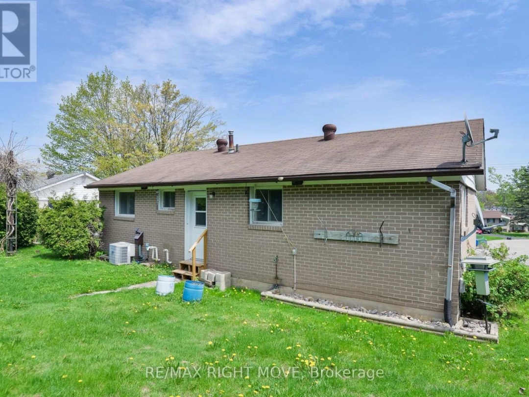 636 MISSISSAGA STREET W, Orillia
