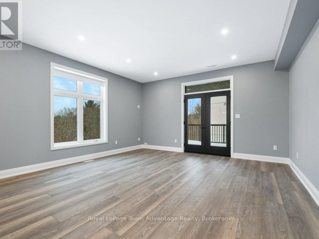 18 AVERY COURT, Parry Sound