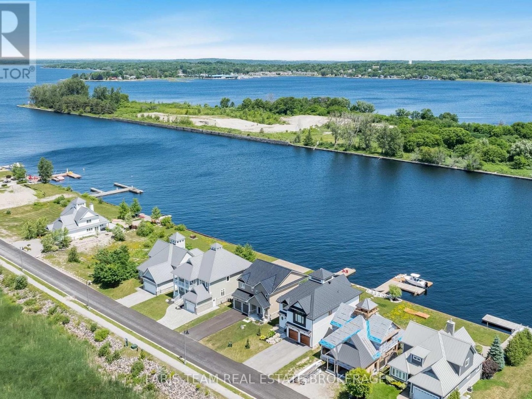 7 DOCK LANE, Georgian Bay