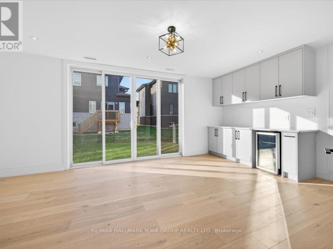 3740 LAKEPOINT DRIVE, Severn (West Shore)