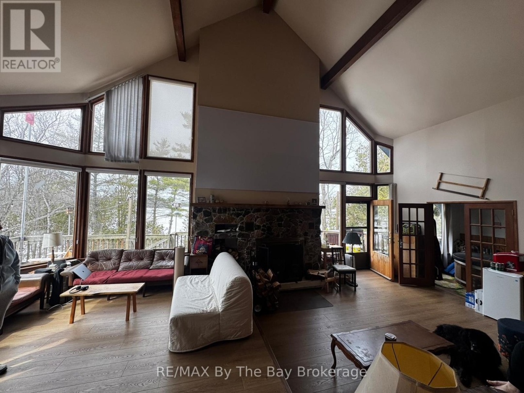 609 SOUTH BAY ROAD, Georgian Bay