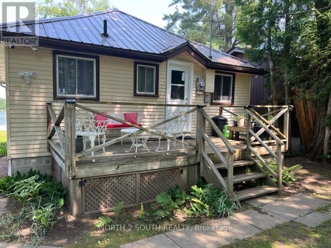 55 PARADISE ROAD, Trent-Severn Waterway