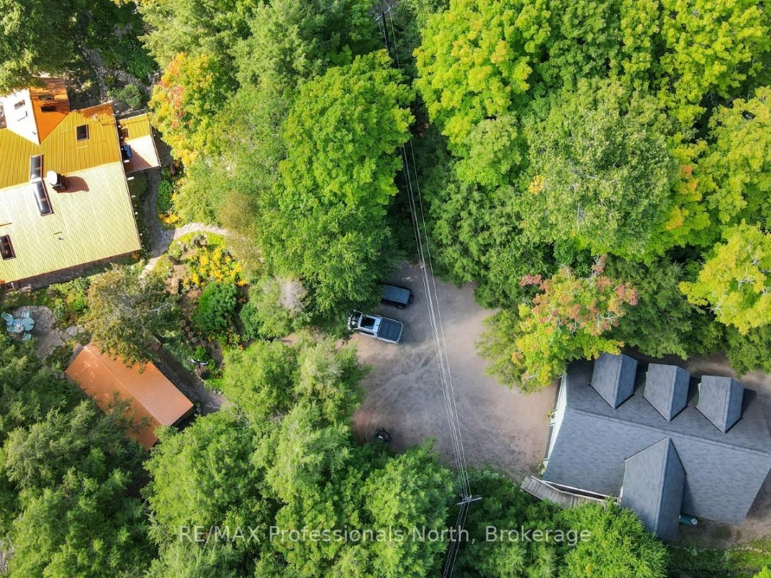 2718 WILKINSON ROAD, Kennisis Lake