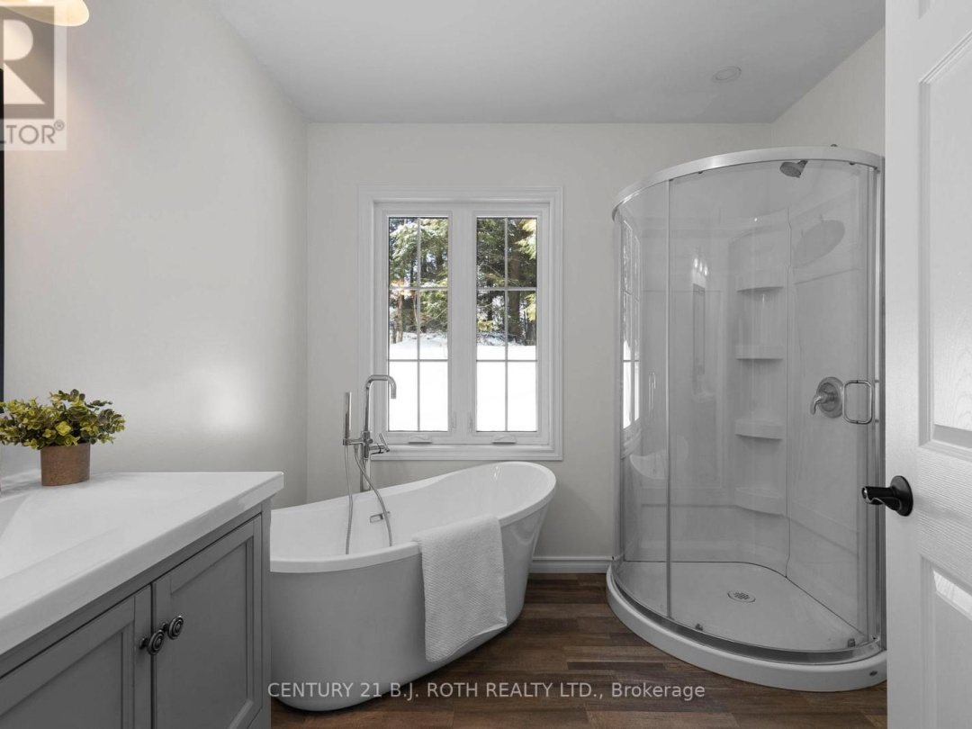 1040 ARTHUR SCHULZ ROAD, Gravenhurst (Morrison)