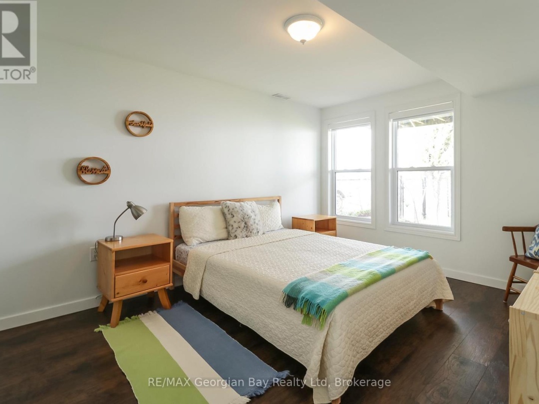 12 ROBINS POINT ROAD, Georgian Bay