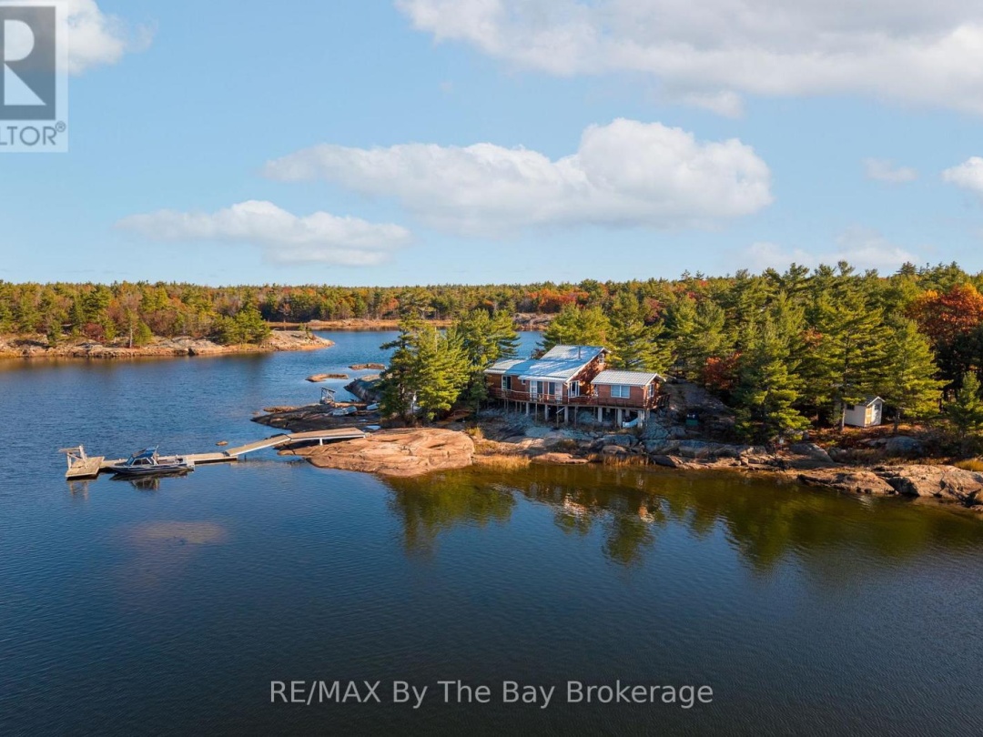 2 ISLAND 2890, Georgian Bay