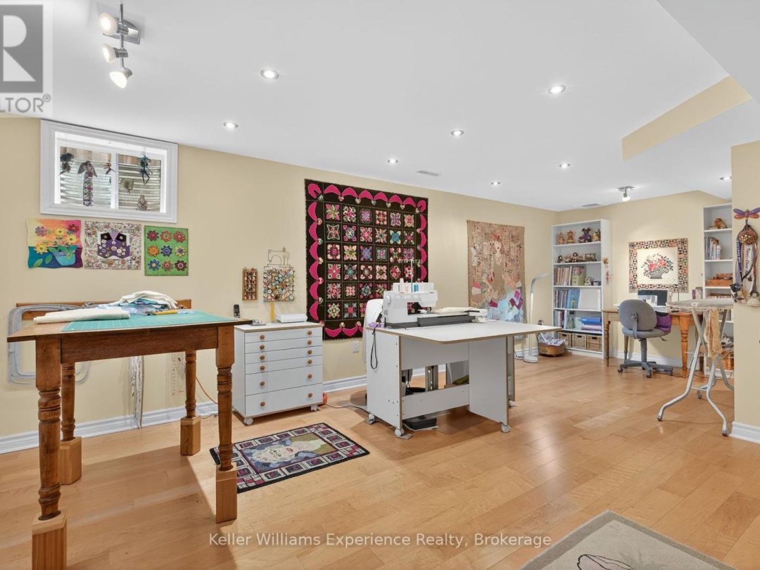 40 WINDSONG CRESCENT, 