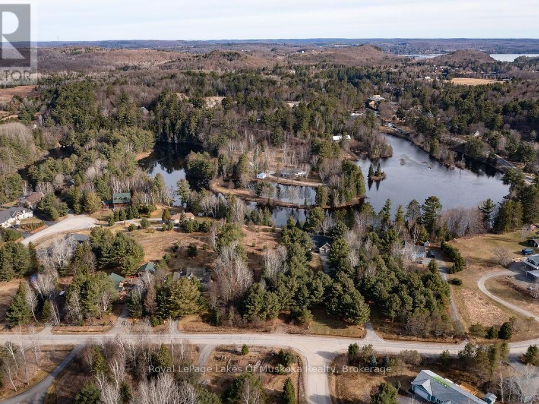 18 SHELLWOOD SHORES AVENUE, Lake Muskoka