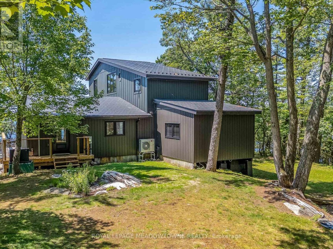 1 GB466 ISLAND AKA TOWER ISLAND, Georgian Bay