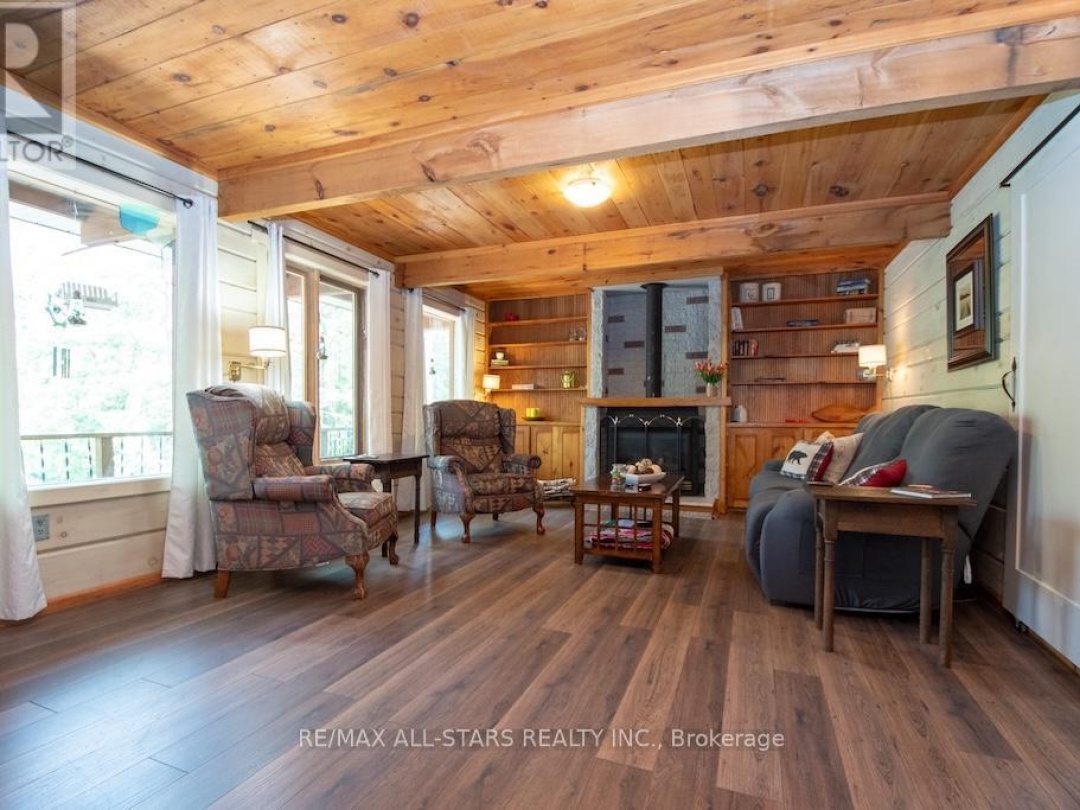 1130 TOWERING OAKS DRIVE, Gull River