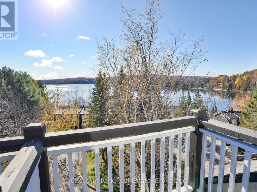 4 TURNER DRIVE, 