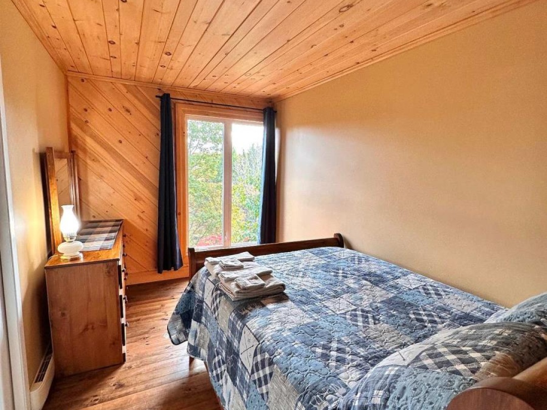 10916 HIGHWAY 503 HIGHWAY, Highlands East (Glamorgan)