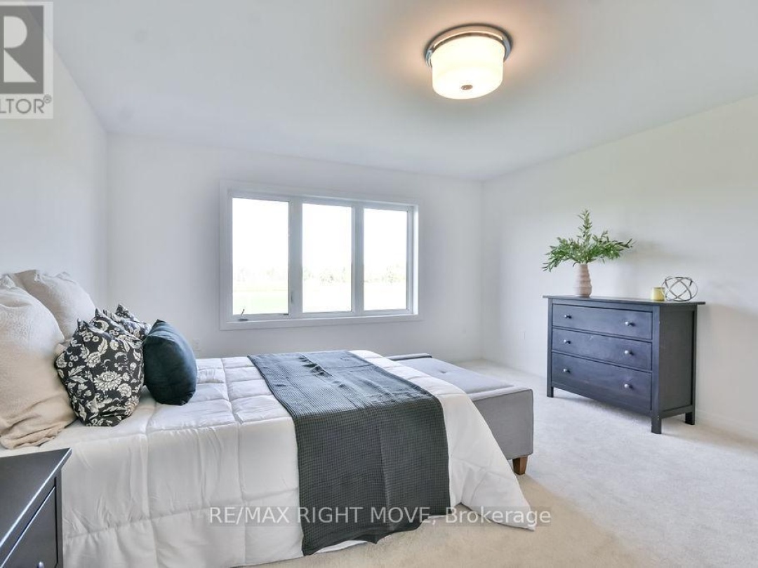 3721 QUAYSIDE DRIVE, Severn (West Shore)