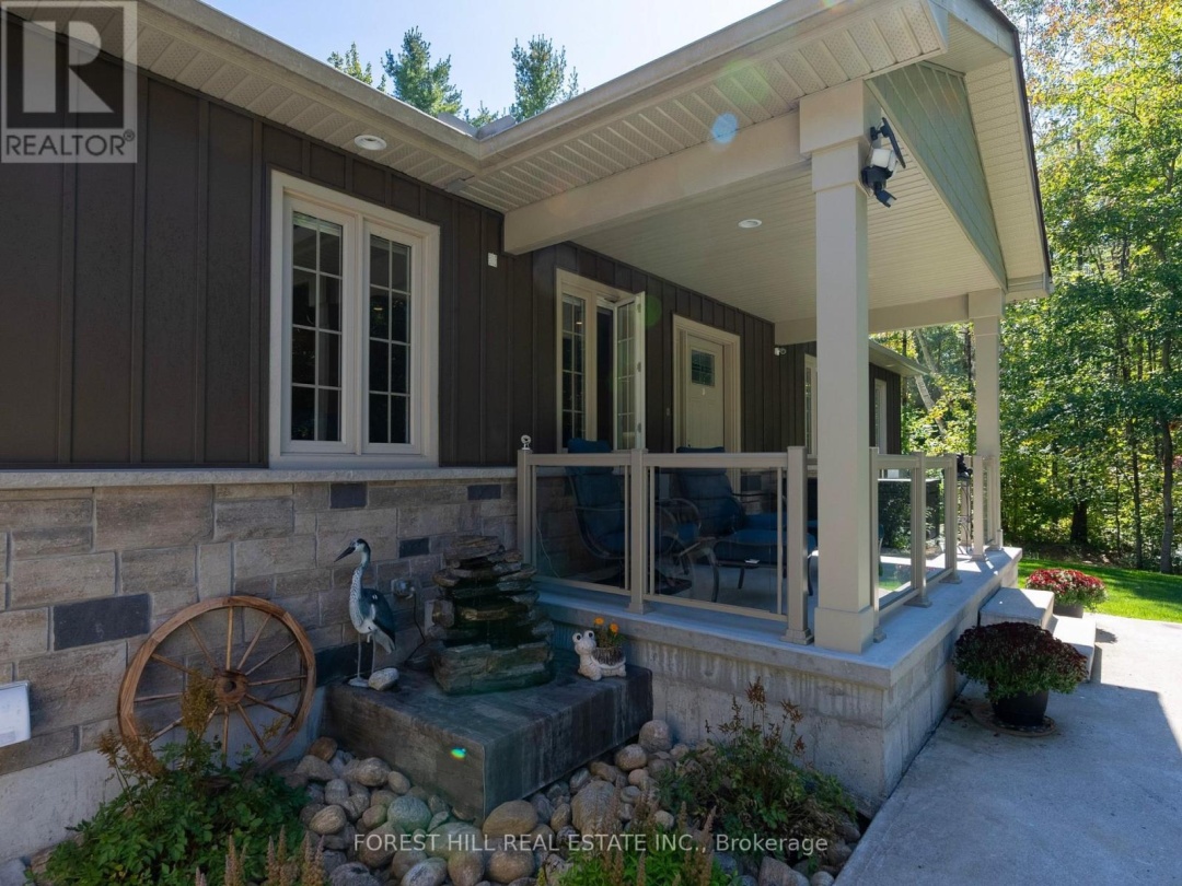 1025 TOWER CRESCENT, 