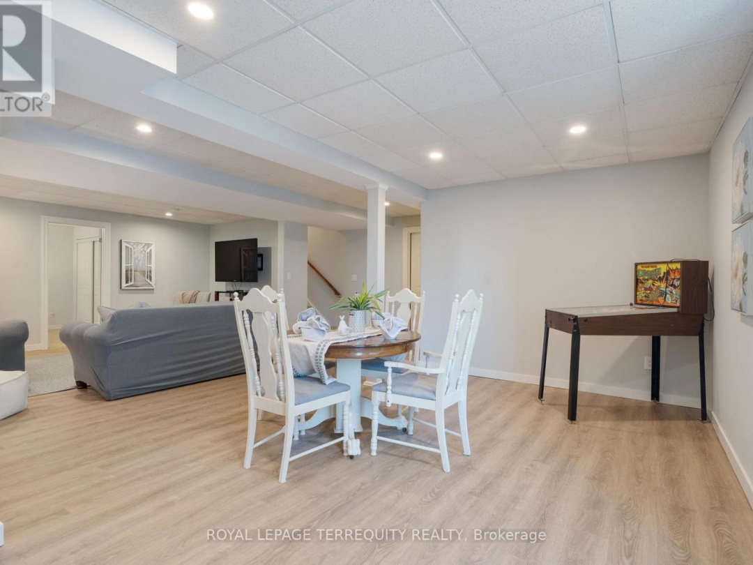 18 MILLER ROAD, Cameron Lake