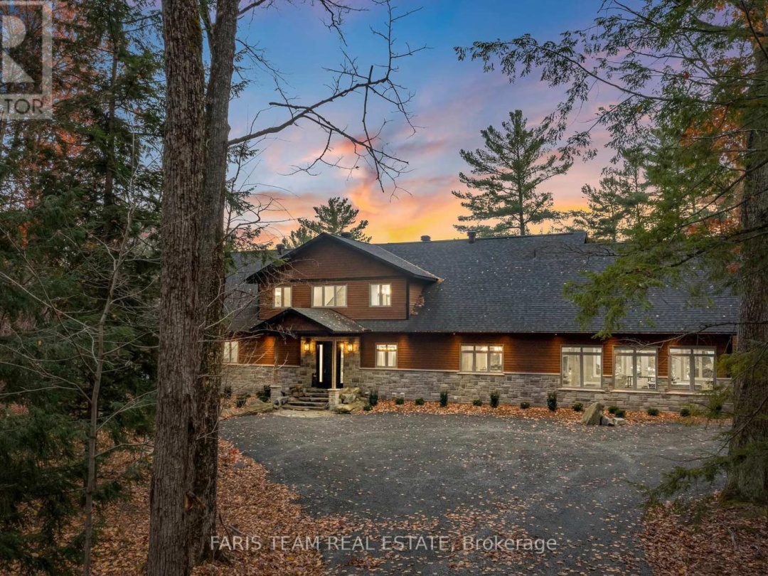 4245 Delta Road, Sparrow Lake