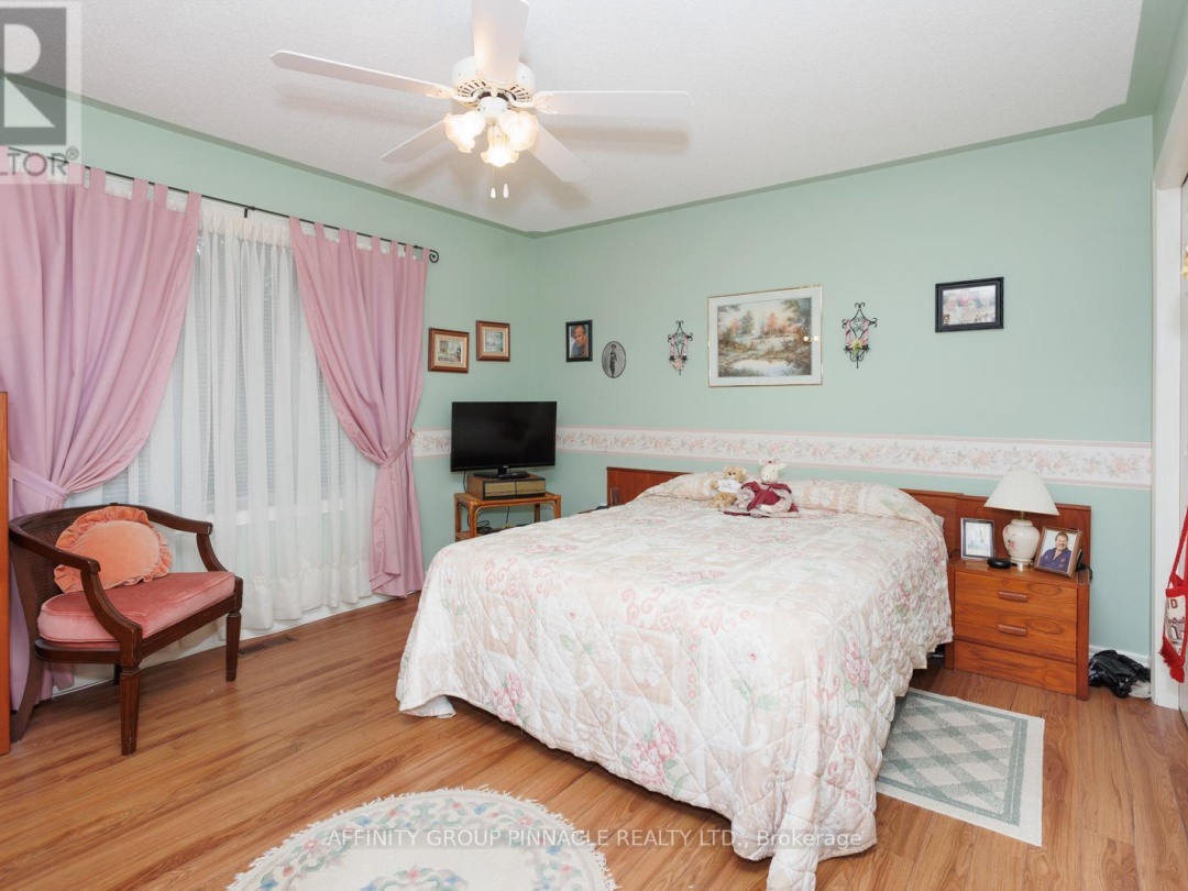 16 HILLVIEW DRIVE, Kawartha Lakes (Bobcaygeon)